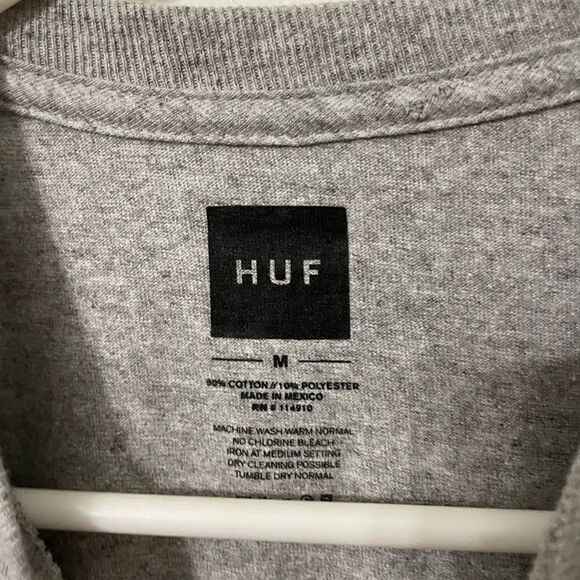 HUF t shirt   - Picture 3 of 4